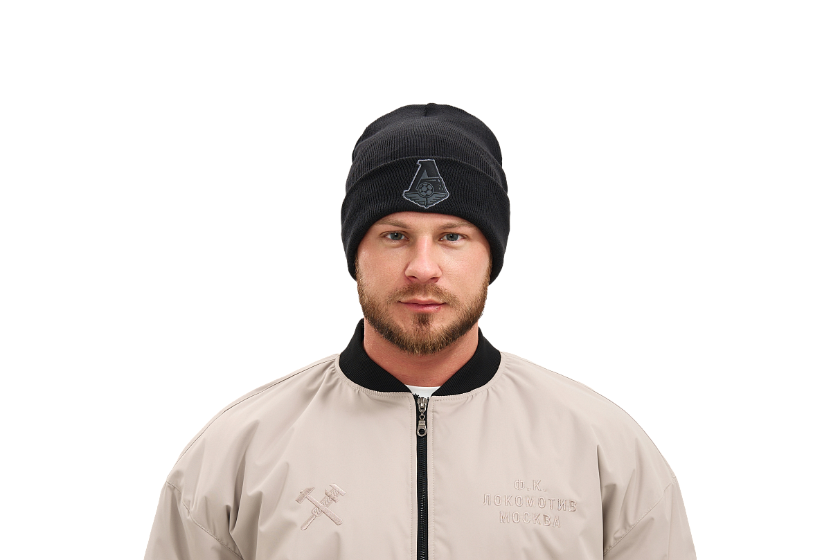 Шапка с эмблемой и подворотом (чёрная)