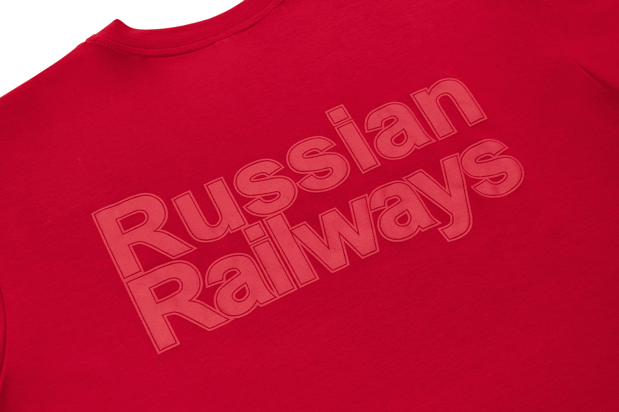 Футболка 2004 Красная монохром (L)
