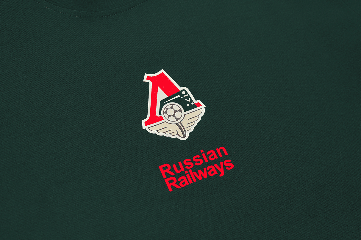 Футболка 2004 Зеленая с цветной эмблемой (L)