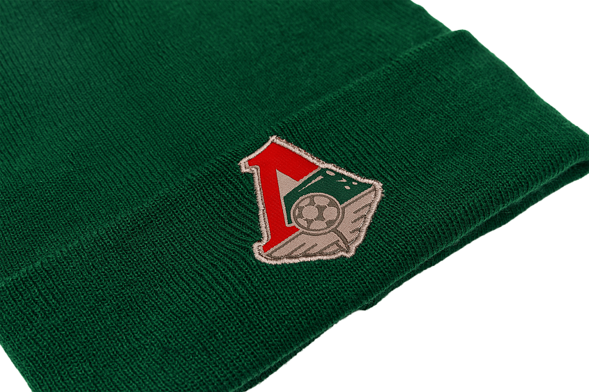 Шапка с эмблемой и подворотом (зелёная)