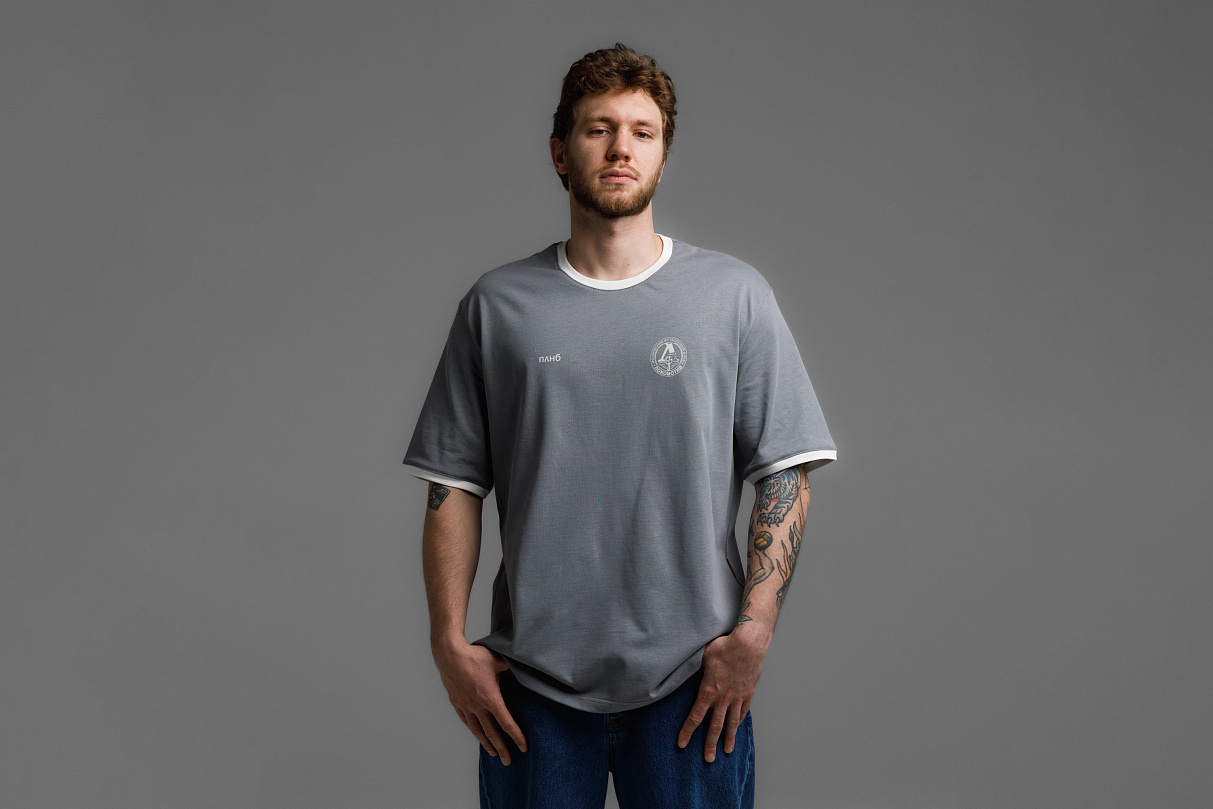 Футболка свободного кроя (серая) с эмблемой ЧРКЗВ x ПЛНБ (XS)