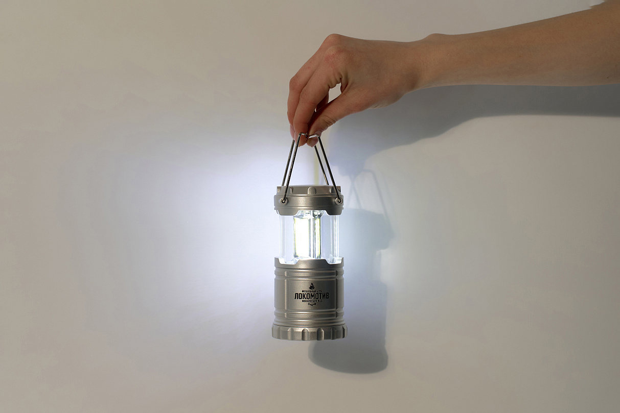 Фонарь пластиковый кемпинговый (серебряный)